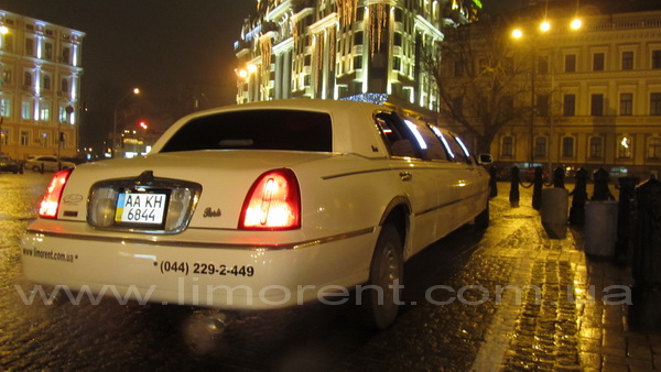 лимузин Lincoln Town Car Royal, лимузин на свадьбу, лимузин на прокат, прокат лимузинов Киев, аренда лимузина, фото лимузина